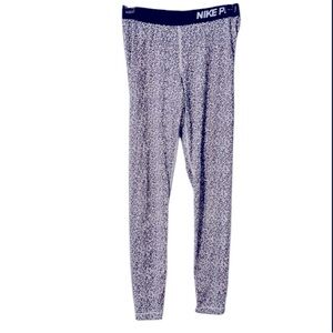 Nike Pro Women’s Medium Leggings Animal Print Black and White Cheetah Leopard M